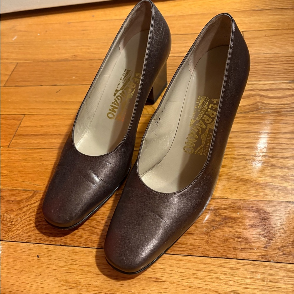Salvatore Ferragamo Dark Brown Leather Heels Size 6.5 B · Made in Italy